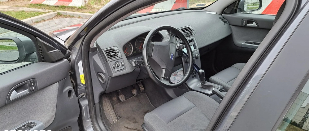 Volvo V50 cena 6200 przebieg: 204000, rok produkcji 2007 z Ustrzyki Dolne małe 106